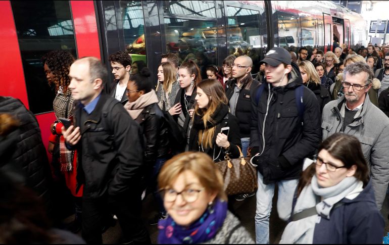 Alas personas les resultó fácil encontrar muchas caras al inicio del ejercicio, sin embargo, encontraron mayor dificultad al pensar en nuevos rostros. EFE/ARCHIVO