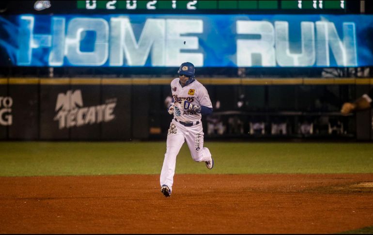 José Manuel “Manny” Rodríguez conectó cuadrangular en la sexta entrada, donde los Charros hicieron rally de seis carreras. EL INFORMADOR/F. Atilano