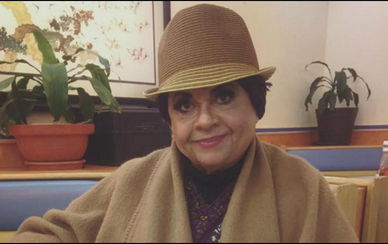 La también comediante expresa que ahora su confianza está sólo puesta en Dios, de quien asegura ha recibido señales muy claras de su presencia e intervención en su vida. FACEBOOK / Lucila Mariscal