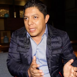 Ilegal, consulta sobre nuevo aeropuerto: coordinador del PRD