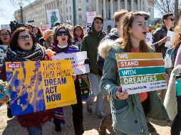 El DACA, creado durante el gobierno del presidente Barack Obama, ha brindado protección a unas 700 mil personas. AP/ARCHIVO
