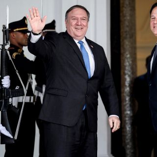 Varela y Pompeo hablan sobre temas diversos en Panamá