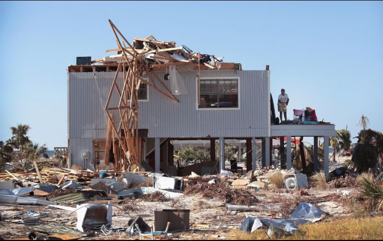 Los cuantiosos daños ocasionados por el huracán tardarán meses en ser reparados. AFP/S. Olson