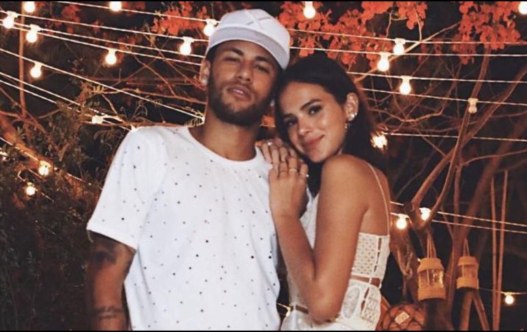 El jugador del PSG y Marquezine comenzaron por primera vez su noviazgo en 2013. ESPECIAL