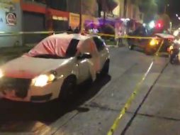 Personas a bordo de una Ford Ranger blanca con vidrios polarizados habrían efectuado las detonaciones. ESPECIAL