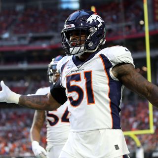Broncos rompen mala racha con paliza sobre Cardinals