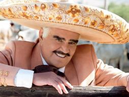 Vicente Fernández está casado con Maria del Refugio Abarca Villaseñor desde hace 55 años. FACEBOOK / vicentefernandezoficial