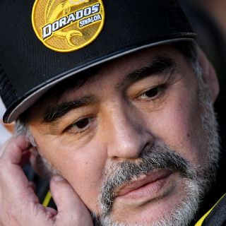 Maradona sufre una artritis severa y debe operarse, dice médico