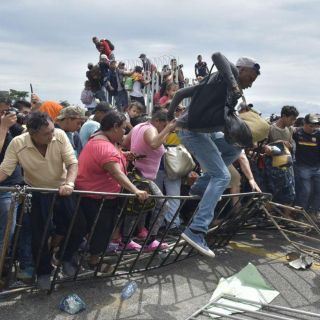 Fotogalería: Caravana migrante intenta cruzar a México
