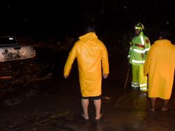 Habitantes de la localidad, donde se asienta el destino turístico de Bahías de Huatulco, no pudieron dormir debido a la emergencia; autoridades de Protección Civil habilitaron un albergue provisional. TWITTER / @CEPCO_GobOax