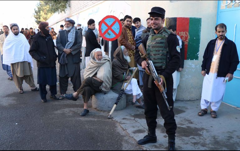 De acuerdo con algunas cuentas oficiales de los talibanes en Twitter, los insurgentes perpetraron hoy ataques en al menos 20 de las 34 provincias afganas. EFE/ J. Rezayee