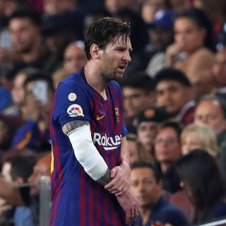 Messi estará fuera de acción tres semanas por fractura en el brazo