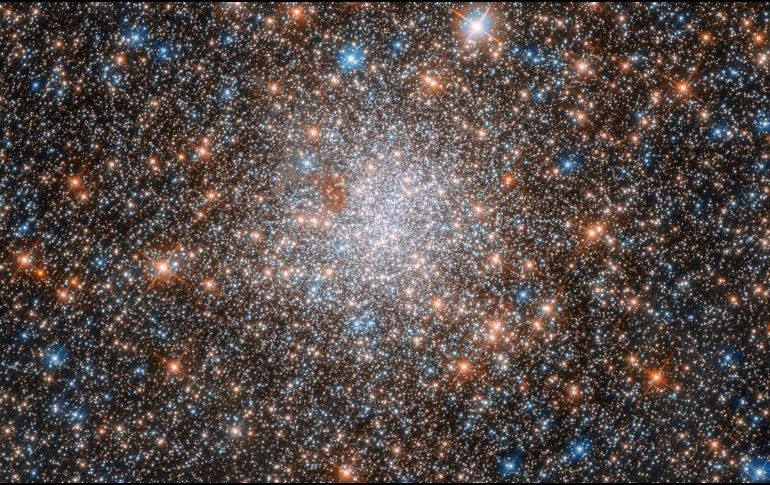 El NGC 1898 fue descubierta por John Herschel en 1834. TWITTER / @NASAHubble