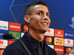 ''No deseo hablar de otros equipos (…) No depende de mí hablar del problema de otros'', apuntó el luso, ''juego en un gran equipo y tengo una gran familia''. AFP / O. Scarf