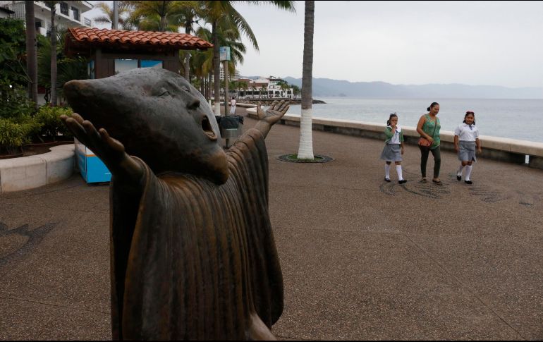 Piden a la población mantenerse alerta ante los posibles llamados de las autoridades. EFE / F. Pérez