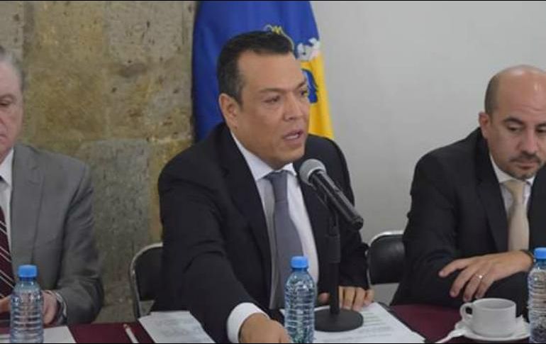 López Lara detalló que buscan que los migrantes cuenten con las medidas básicas de salubridad en su paso por Jalisco. TWITTER / @RobertoLopezJal