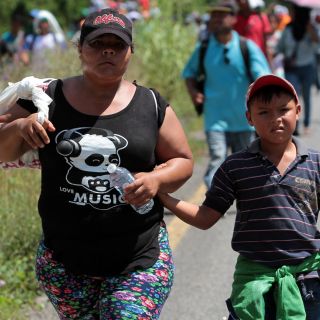 La lucha de las madres de la caravana migrante para dar un futuro a sus hijos