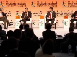 El moderador Lorenzo Lazo, Jorge Verea, Enrique de la Madrid y Miguel Torruco, en la charla sobre el turismo como impulsor de crecimiento. EL INFORMADOR/A. Camacho