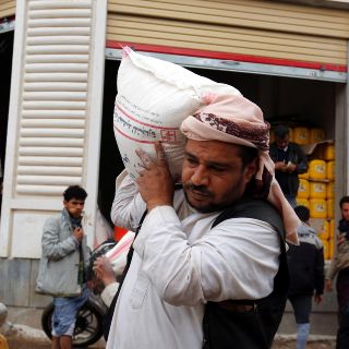 Casi la mitad de la población yemení, en riesgo de hambruna