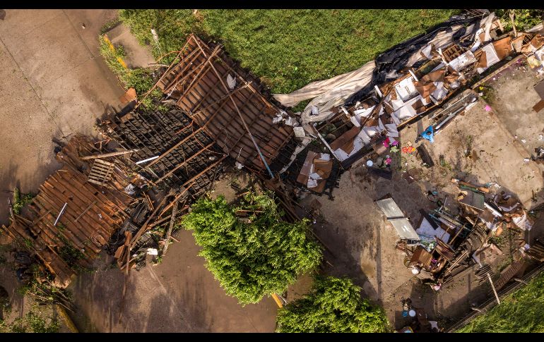 Vista aérea de un templo colapsado. Tras el paso del meteoro, en Sinaloa no se registran pérdidas humanas pero sí daños materiales, especialmente en la zona de Escuinapa y los poblados cercanos a la costa, aseguró el gobernador Quirino Ordaz. AFP/R. Frías