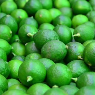 Inflación retrocede; llega a 4.94 % anual