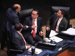 Jorge Carlos Ramírez Marín, Manuel Añorve, Germán Martínez y Mart Batres, durante la sesión de hoy en la Cámara de Senadores. SUN/L. Godínez
