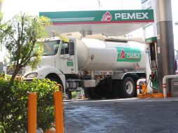 La SHCP reiteró que, aunque el estímulo dado a la gasolina premium llegará a ser cero por primera vez en el año, esto no significa los compradores tengan que absorber este gasto. EL INFORMADOR/ARCHIVO