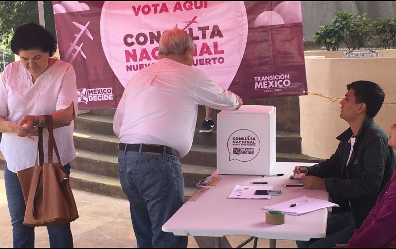 Durante el tercer día de Consulta Nacional sobre el Nuevo Aeropuerto Internacional de México, hubo una participación constante por parte de los ciudadanos de regiomontanos. NOTIMEX/G. Rodríguez