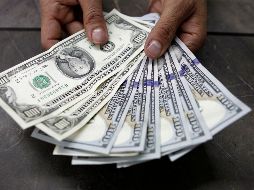 Aseguran que el resultado de la consulta sobre el NAICM debilitó al peso, pues para el mercado es evidencia de la manera en la que el próximo gobierno tomará decisiones. EL INFORMADOR / ARCHIVO