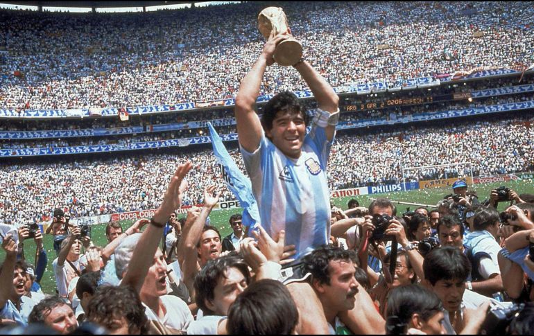 Su legado se daría en la Copa del Mundo de 1986, cuando fue capitán de la Selección de Argentina y la encaminó a ganar el segundo Mundial en su historia. AP / ARCHIVO