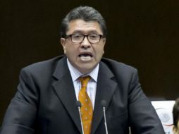 Tras un desayuno que tiene con López Obrador, Monreal le da su respaldo por la decisión de cancelar el NAICM y dice que 