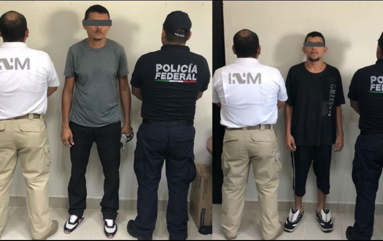 Los detenidos fueron trasladados en un avión de la PF para ser entregados a autoridades de su país. ESPECIAL / Policía Federal