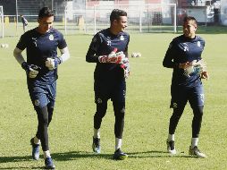 Raúl Gudiño (I) ha sido el hombre de la seguridad bajo los tres palos rojiblancos. EL INFORMADOR / A. Camacho