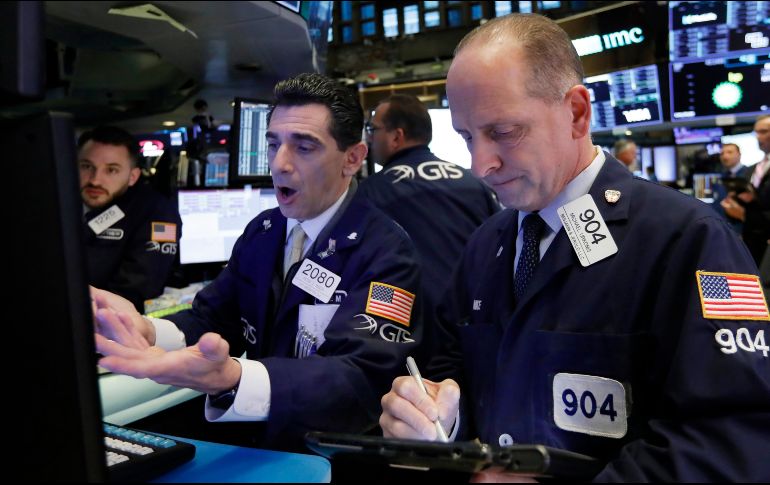El NYSE Composite también sube 108.01 puntos (0.89 por ciento) al colocarse en 12 mil 237.95 unidades. AP / ARCHIVO