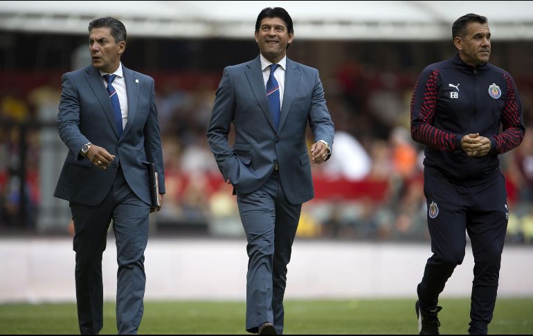 ''El tema de los refuerzos se está visualizando y estamos viendo que se puede hacer para después del Mundial de Clubes'', dice el timonel de los rojiblancos. MEXSPORT / ARCHIVO