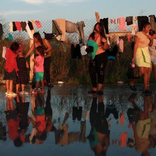 Más de dos mil migrantes piden refugio en México