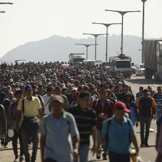 Exigen pago a familias de salvadoreños de caravana migrante para seguir viaje