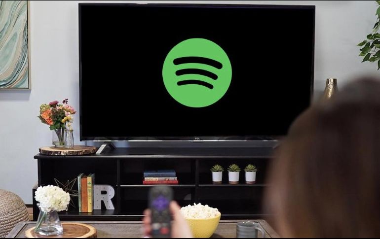Spotify comienza hoy a los reproductores Roku y televisores Roku, y se espera que esté disponible en todos los dispositivos compatibles para finales de año. TWITTER / @RokuPlayerMX