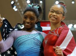 Simone (izquierda) prolonga su racha victoriosa, que comenzó en los campeonatos nacionales de 2013 e incluye cuatro medallas de oro en Río 2016. AP/V. Ghirda
