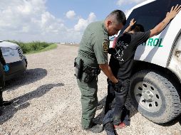 Las autoridades detallan que recibieron una llamada de la Patrulla Fronteriza tras escuchar disparos en una propiedad privada, a unos metros de la rivera norte del Río Bravo. AP / ARCHIVO