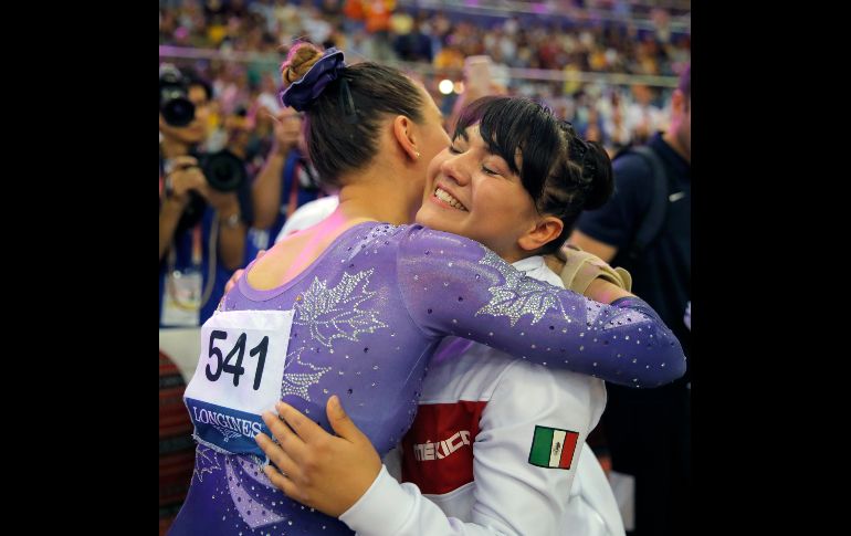 Moreno compartió el podium con la estadounidense Simone Biles que se llevó el oro, y la canadiense Shallon Olsen (foto) que se quedó con la plata.  AP  / V. Ghirda