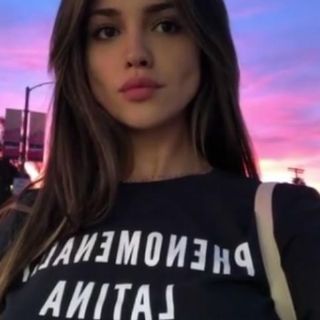 Eiza González alza la voz por latinas en EU