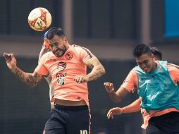 Emanuel Aguilera y Daniel Zamora. El América buscará mantenerse en todo lo alto de la tabla general cuando esta tarde reciban a los Diablos Rojos. TWITTER/@clubamerica