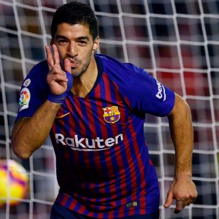Luis Suárez salva al Barcelona ante el Rayo Vallecano