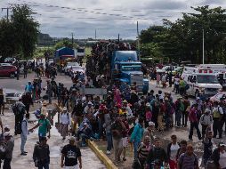 El contingente se instaló en el parque central para tomar un descanso y reanudar la caminata el lunes por la madrugada rumbo a Huixtla. EFE / ARCHIVO