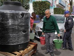 Tan sólo en la CDMX se han entregado 52 millones 185 mil litros de agua. SUN / ARCHIVO