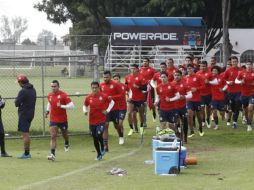 Durante la plática, Cardozo no escatimó en ademanes mientras que 