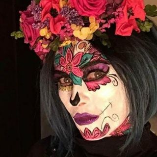 Aracely Arámbula pone a papás de Luis Miguel en ofrenda