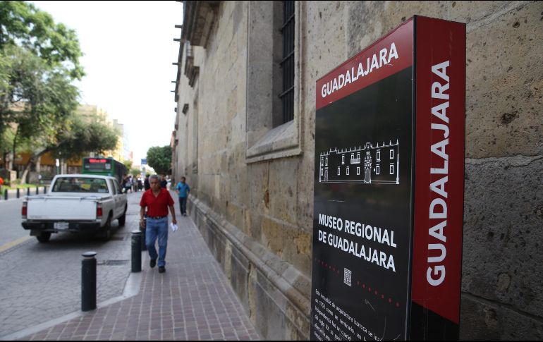José Enrique Vidal viene a hablar con líderes culturales sobre las posibles actividades del programa del centenario del Museo Regional de Guadalajara
