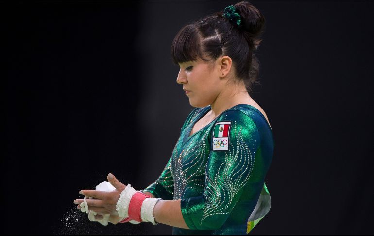 ''Porque ya la medalla es historia, y ahora es necesario seguir con miras a nuevos objetivos'', precisó el entrenador de la atleta que hizo historia para el deporte en México. MEXSPORT / ARCHIVO
